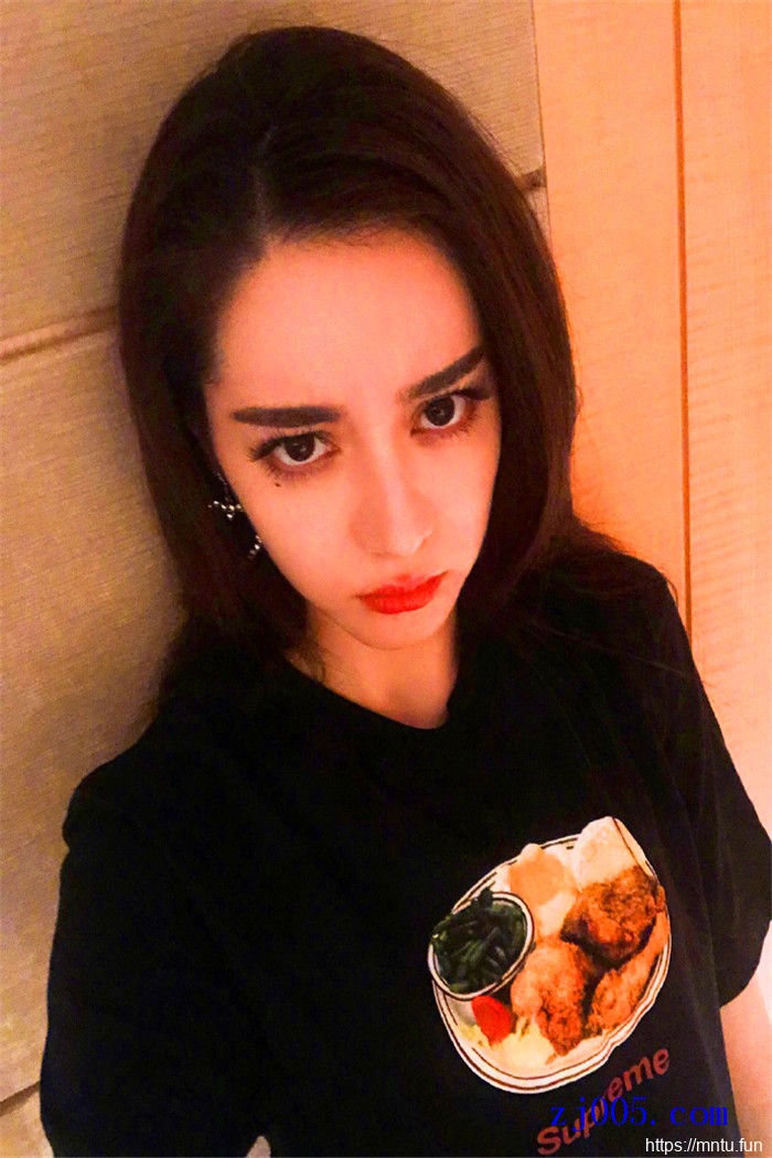 迪丽热巴人体艺术展示大全图片