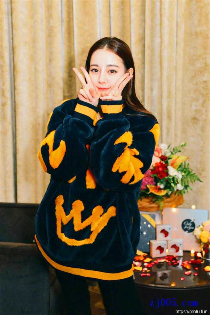 迪丽热巴人体艺术展示大全图片