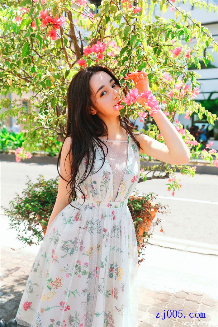 迪丽热巴人体艺术展示大全图片