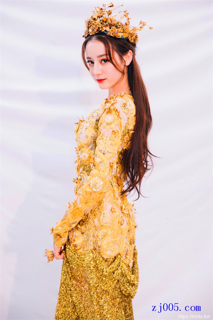 迪丽热巴人体艺术展示大全图片