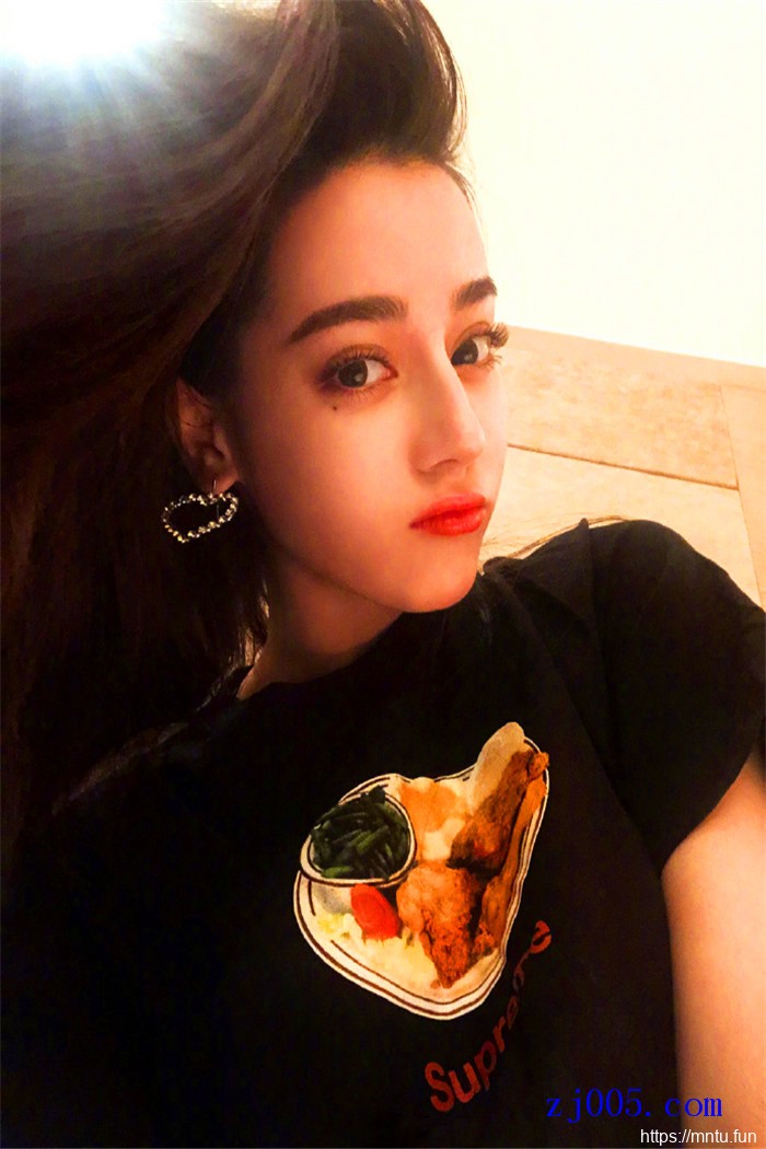 迪丽热巴人体艺术展示大全图片