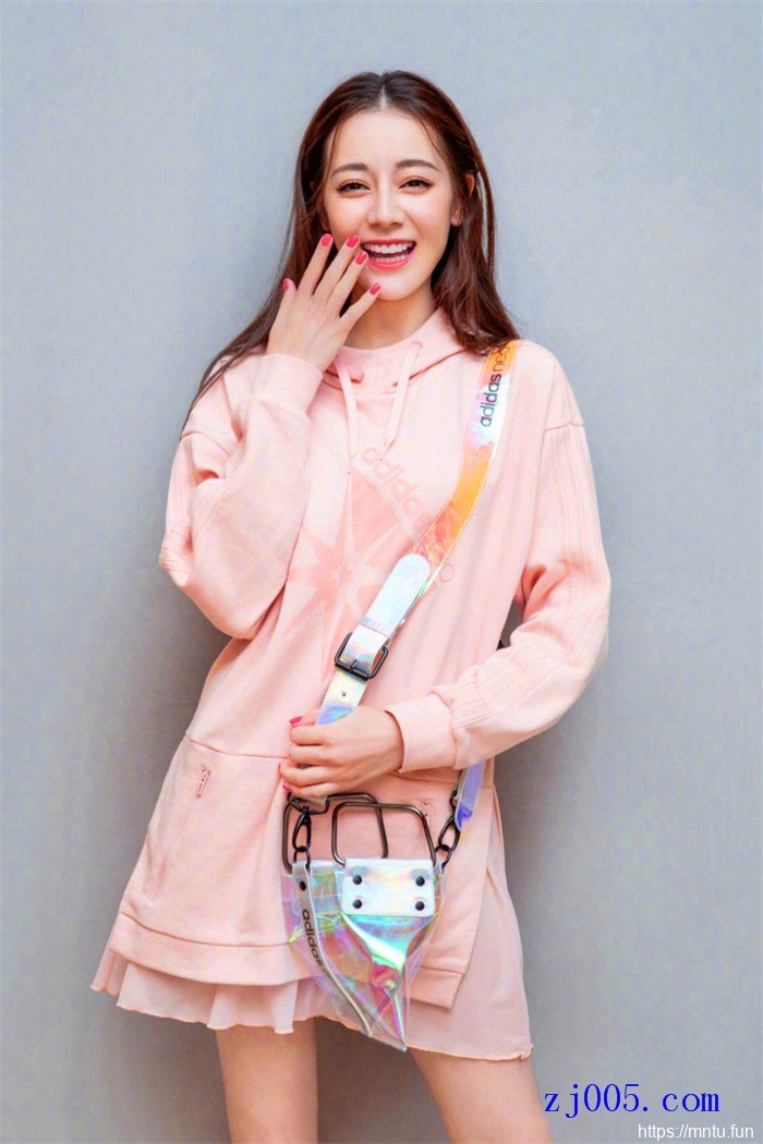 迪丽热巴人体艺术展示大全图片