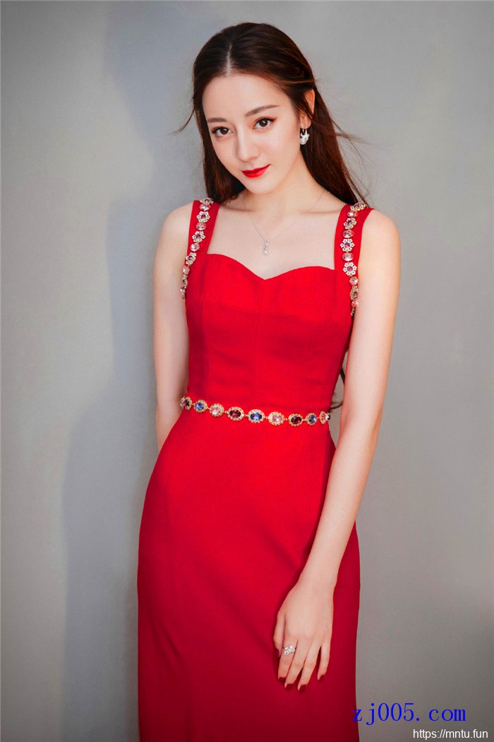 迪丽热巴人体艺术展示大全图片