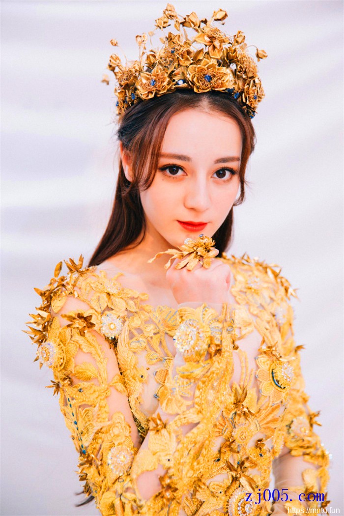 迪丽热巴人体艺术展示大全图片