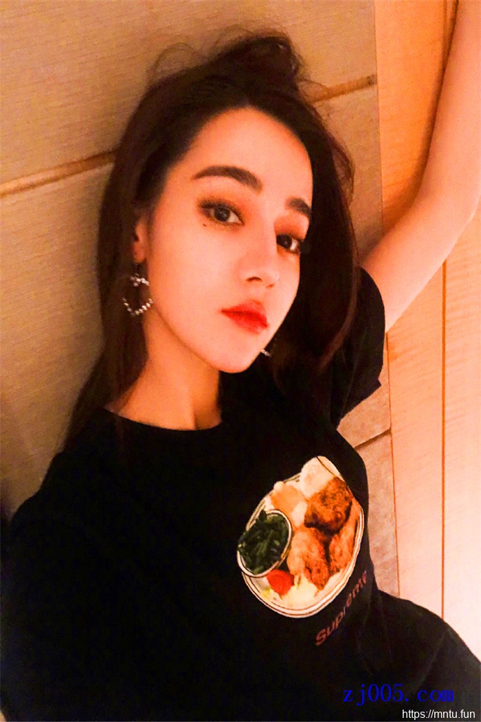 迪丽热巴人体艺术展示大全图片