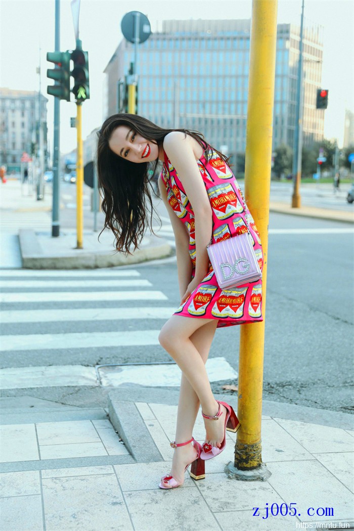 迪丽热巴人体艺术展示大全图片