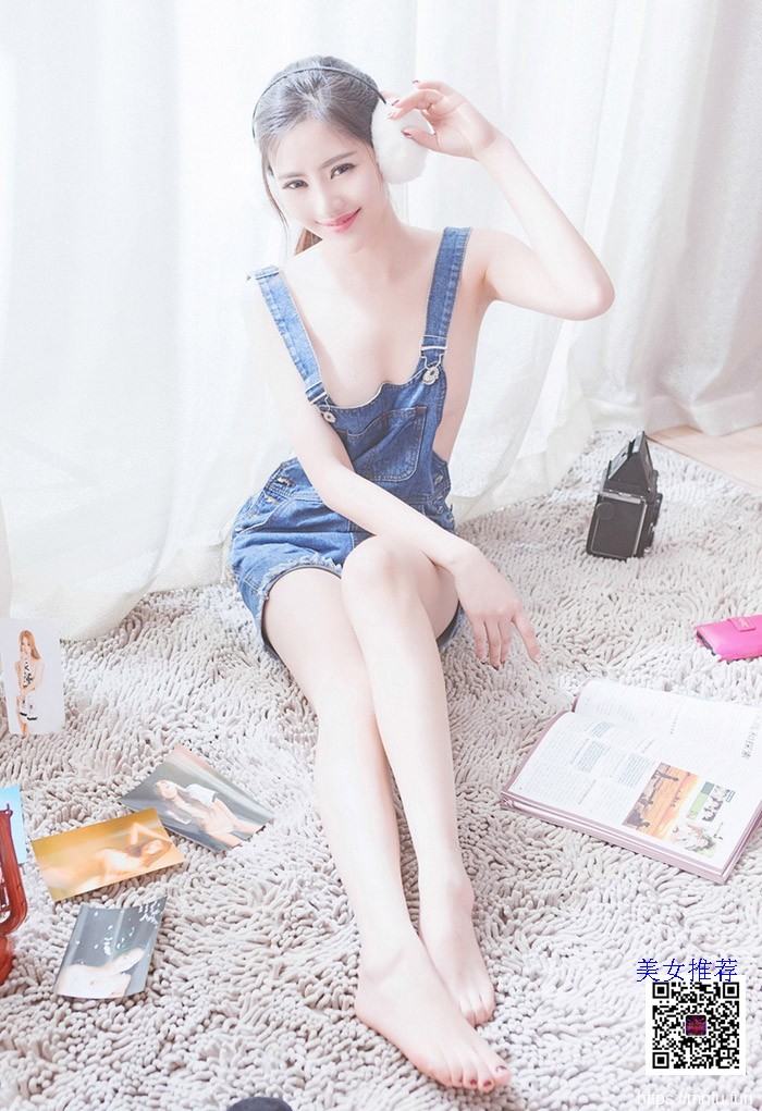 青春校花李昔雨人体艺术展现个人风采