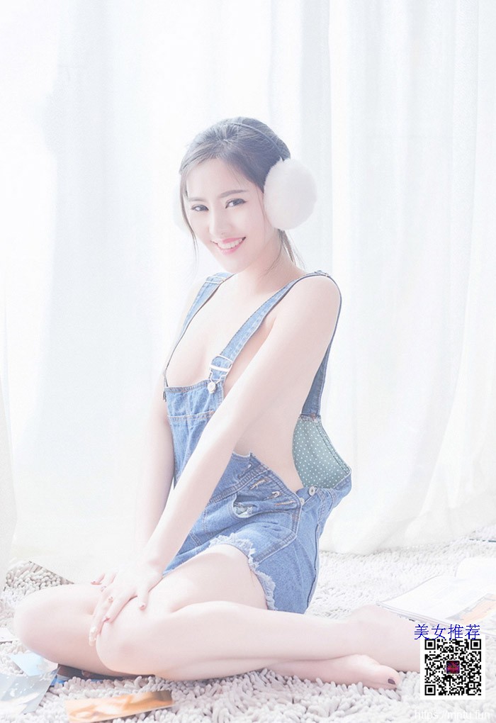 青春校花李昔雨人体艺术展现个人风采