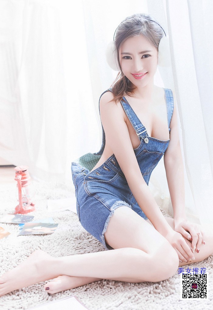 青春校花李昔雨人体艺术展现个人风采