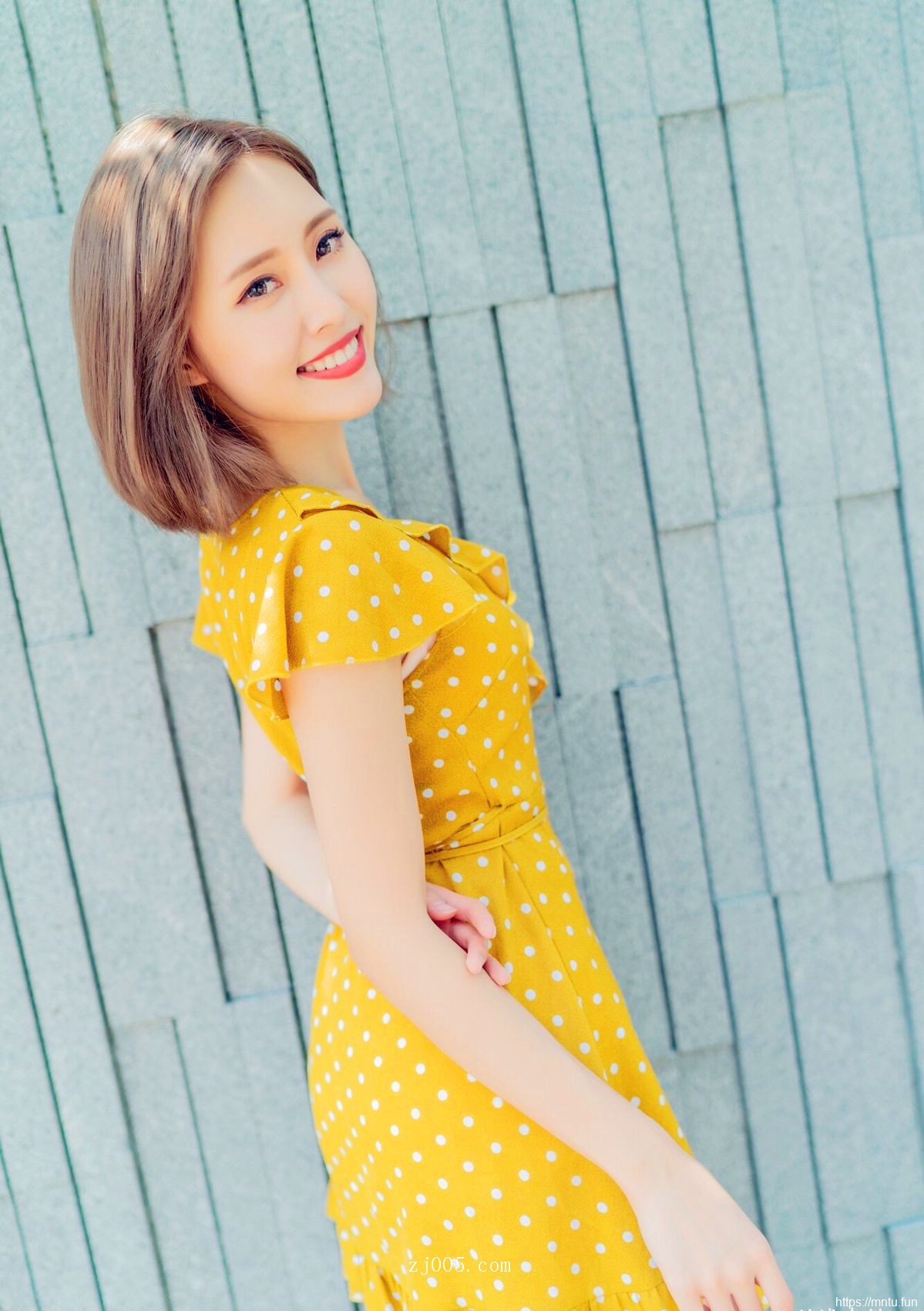 短发美女精品图片夏天时光连衣裙可爱小清新写真