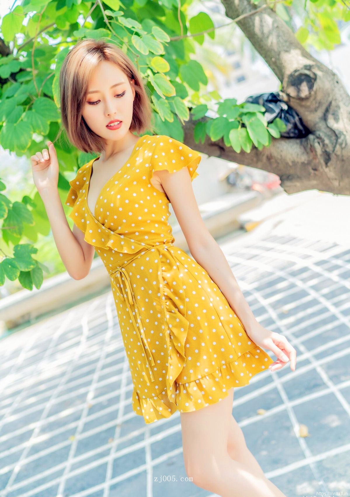 短发美女精品图片夏天时光连衣裙可爱小清新写真