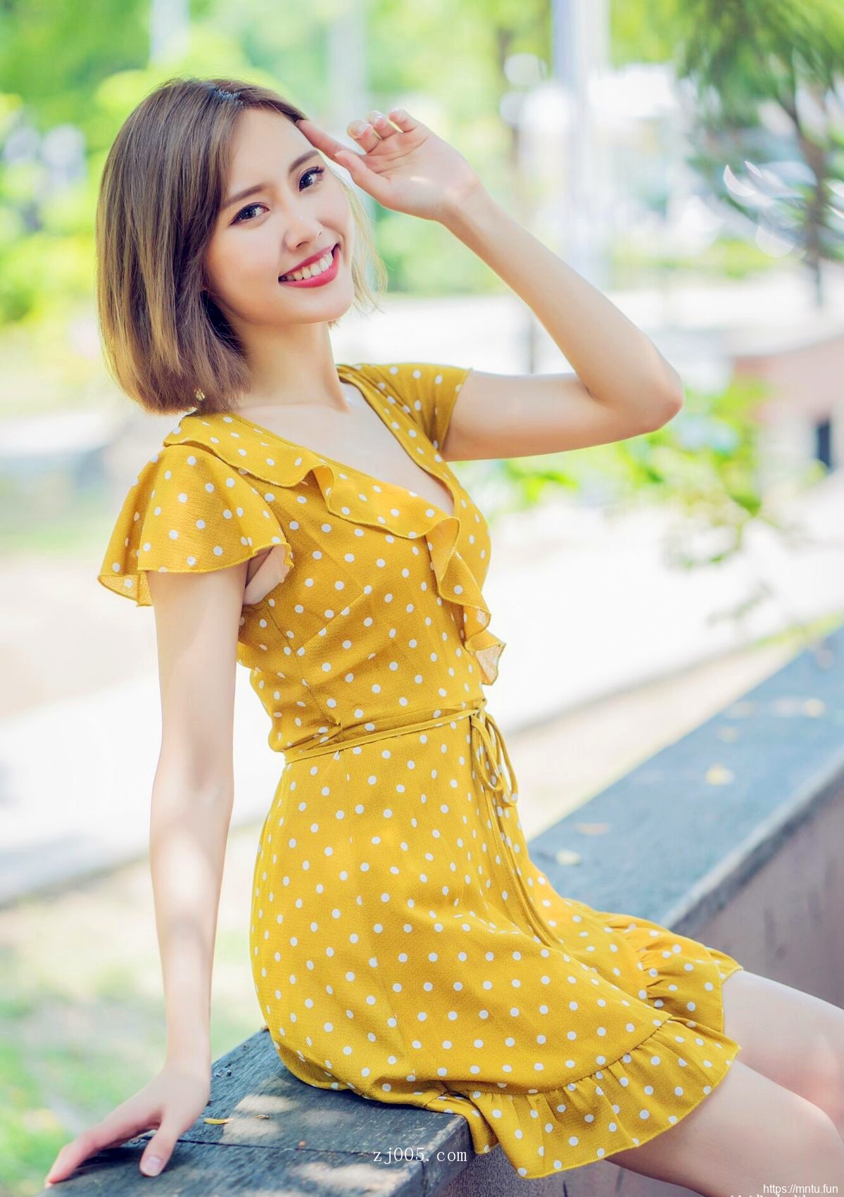 短发美女精品图片夏天时光连衣裙可爱小清新写真