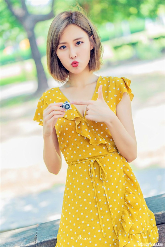 短发美女精品图片夏天时光连衣裙可爱小清新写真