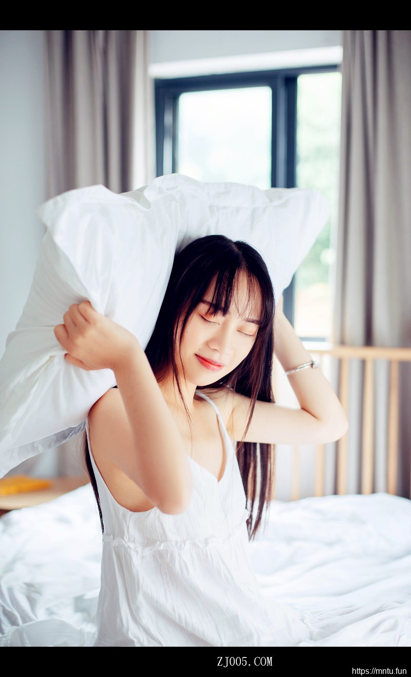 清纯美女大学生性感制服诱惑妹子图片合集