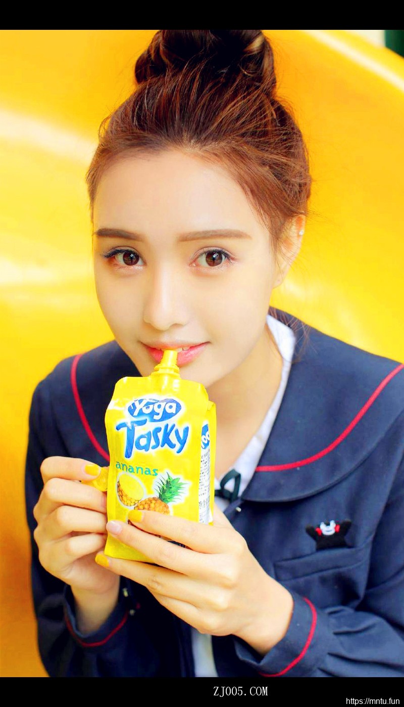 清纯美女大学生性感制服诱惑妹子图片合集