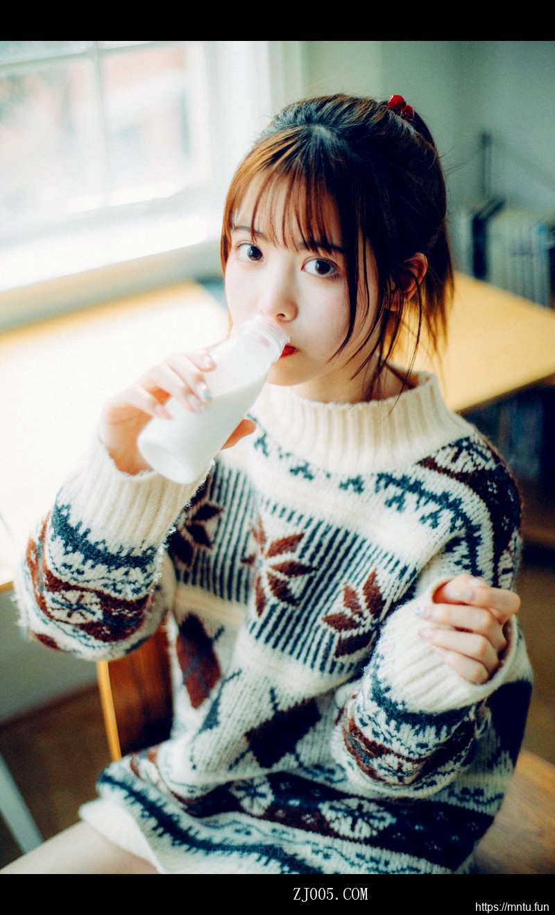 清纯美女大学生性感制服诱惑妹子图片合集