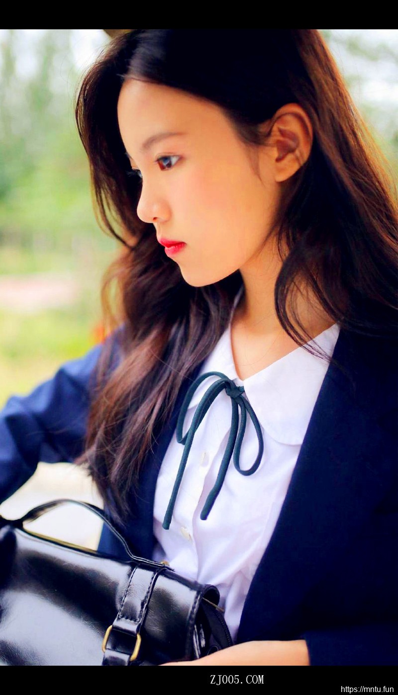 清纯美女大学生性感制服诱惑妹子图片合集