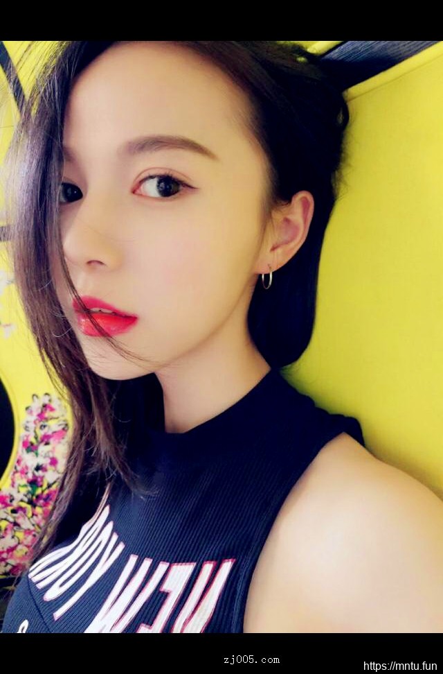 清纯美女图片合集一个比一个美尽显青春靓丽曲线！