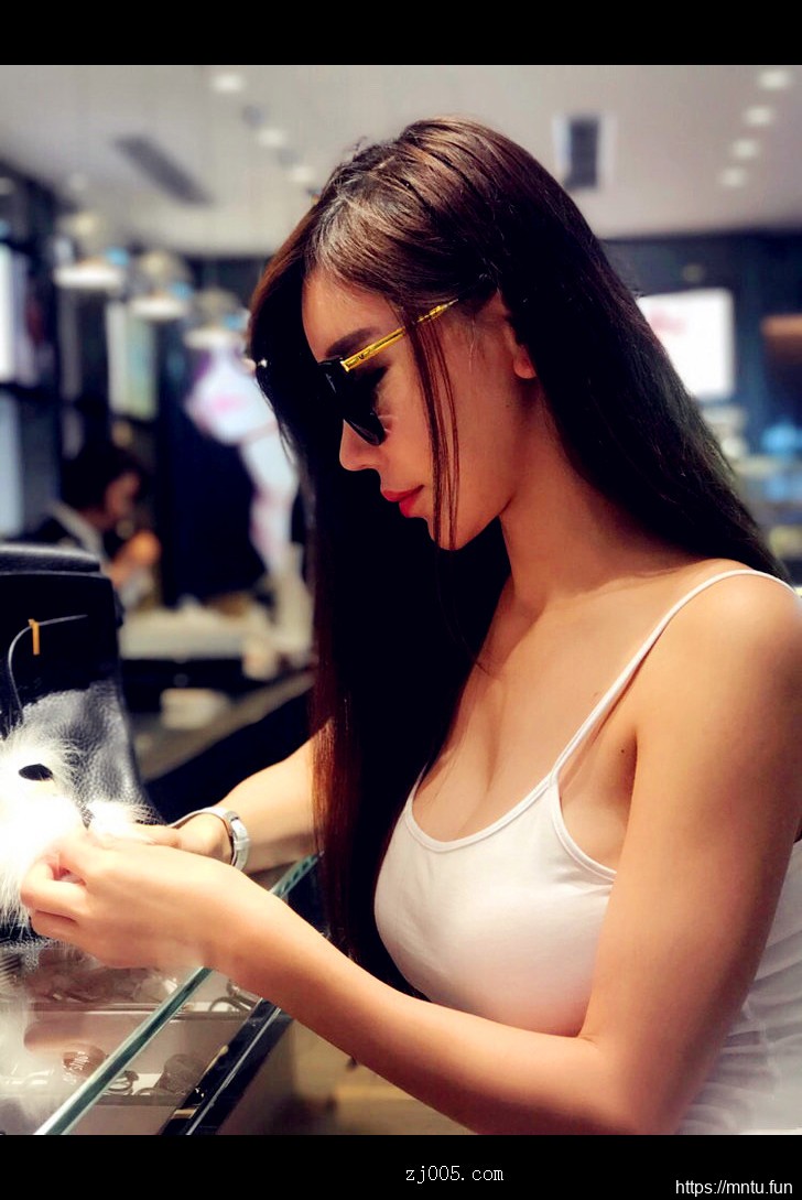 清纯美女图片合集一个比一个美尽显青春靓丽曲线！