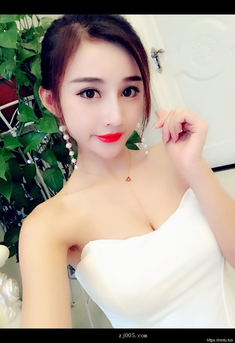 清纯美女图片合集一个比一个美尽显青春靓丽曲线！