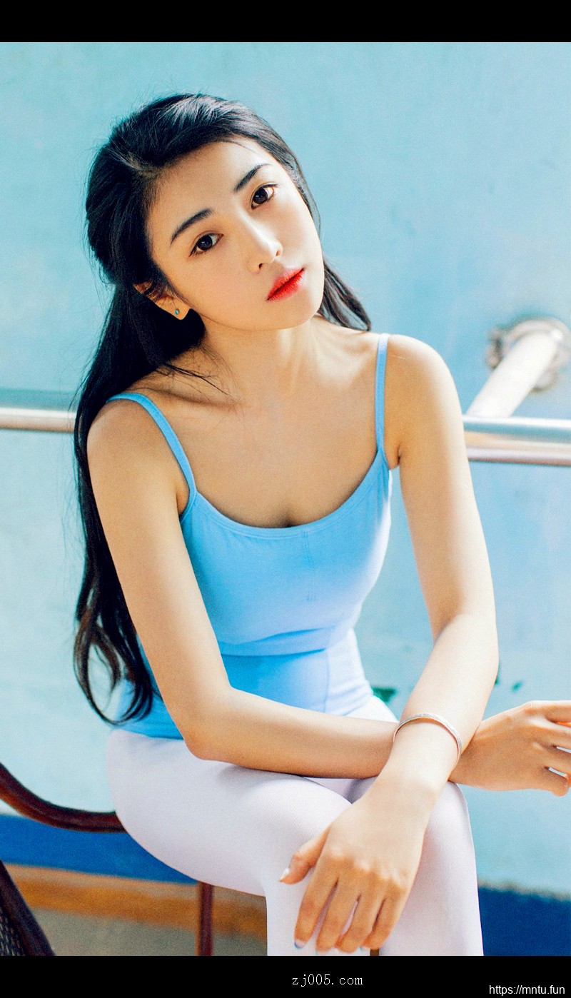 清纯美女图片合集一个比一个美尽显青春靓丽曲线！