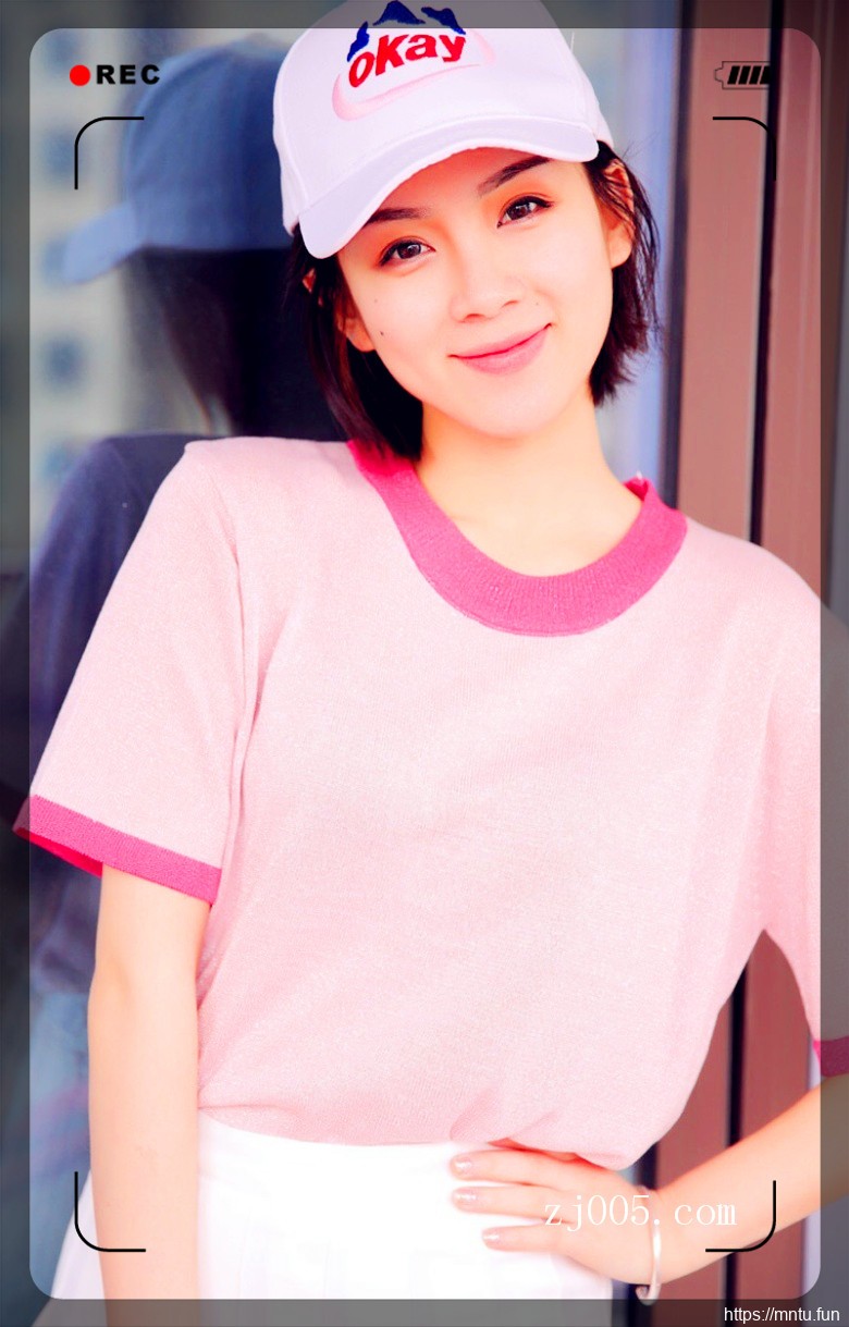 清纯美女演绎最美校花萝莉少女私房写真图片