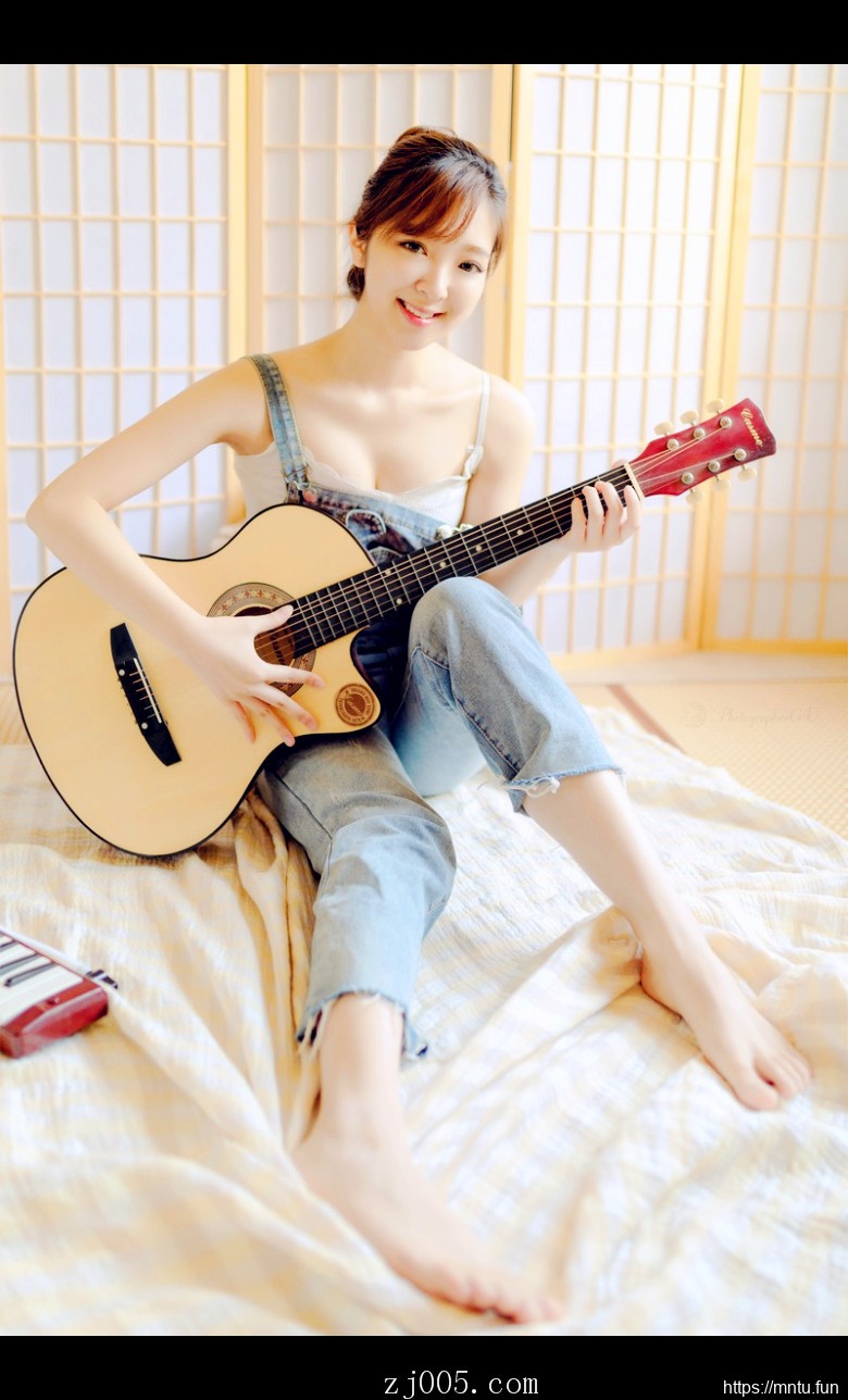 清纯美少女唯美写真有一个是我善良的小姨子