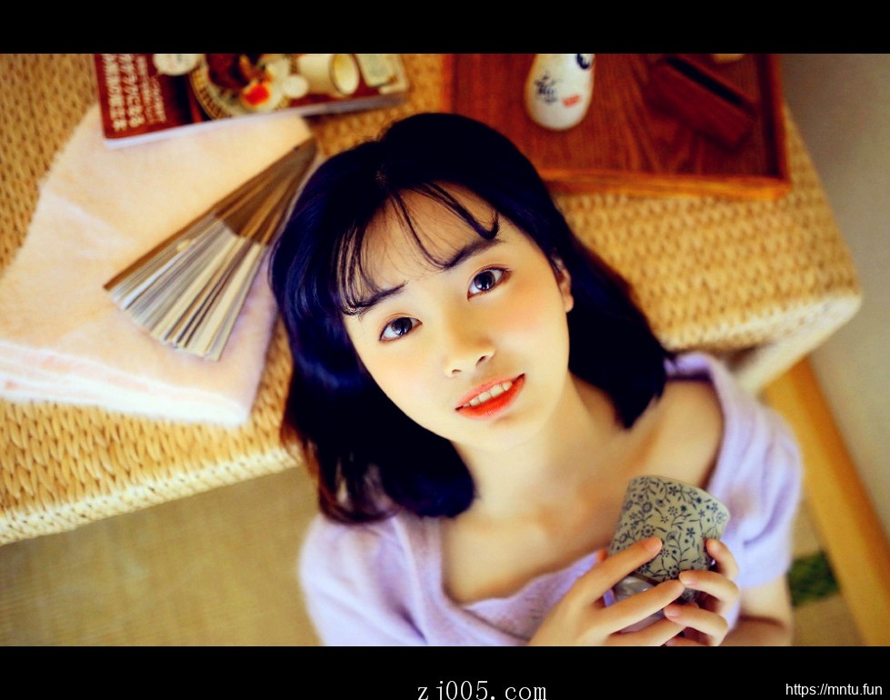清纯美少女唯美写真有一个是我善良的小姨子