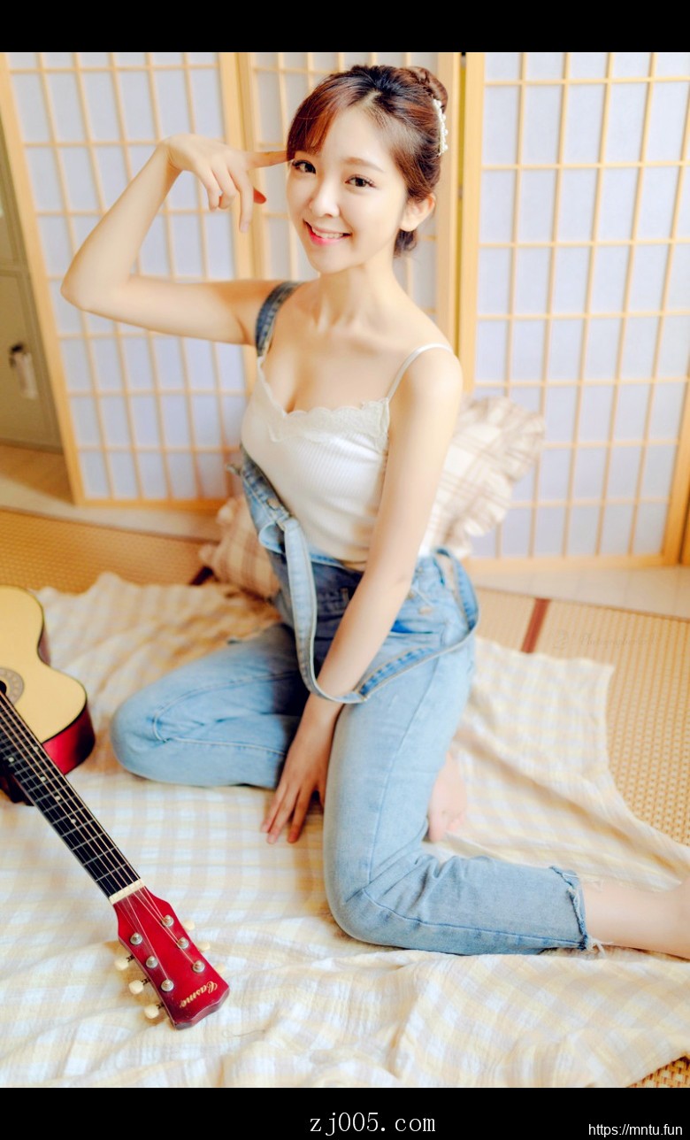 清纯美少女唯美写真有一个是我善良的小姨子