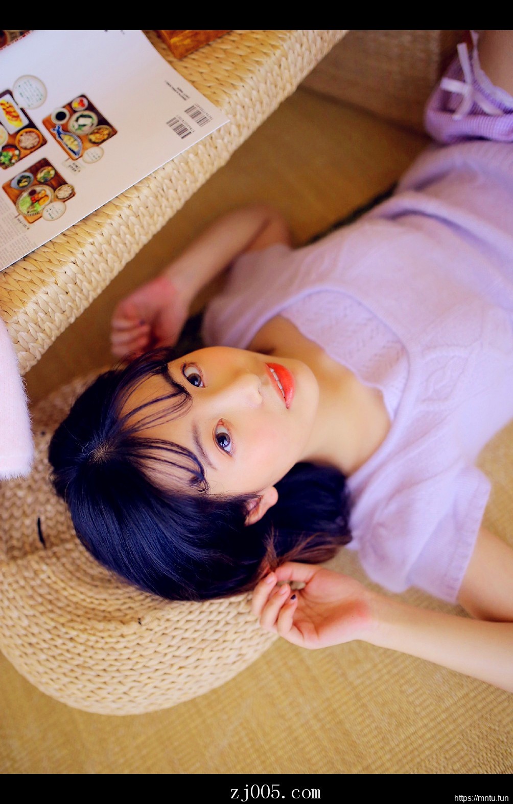 清纯美少女唯美写真有一个是我善良的小姨子