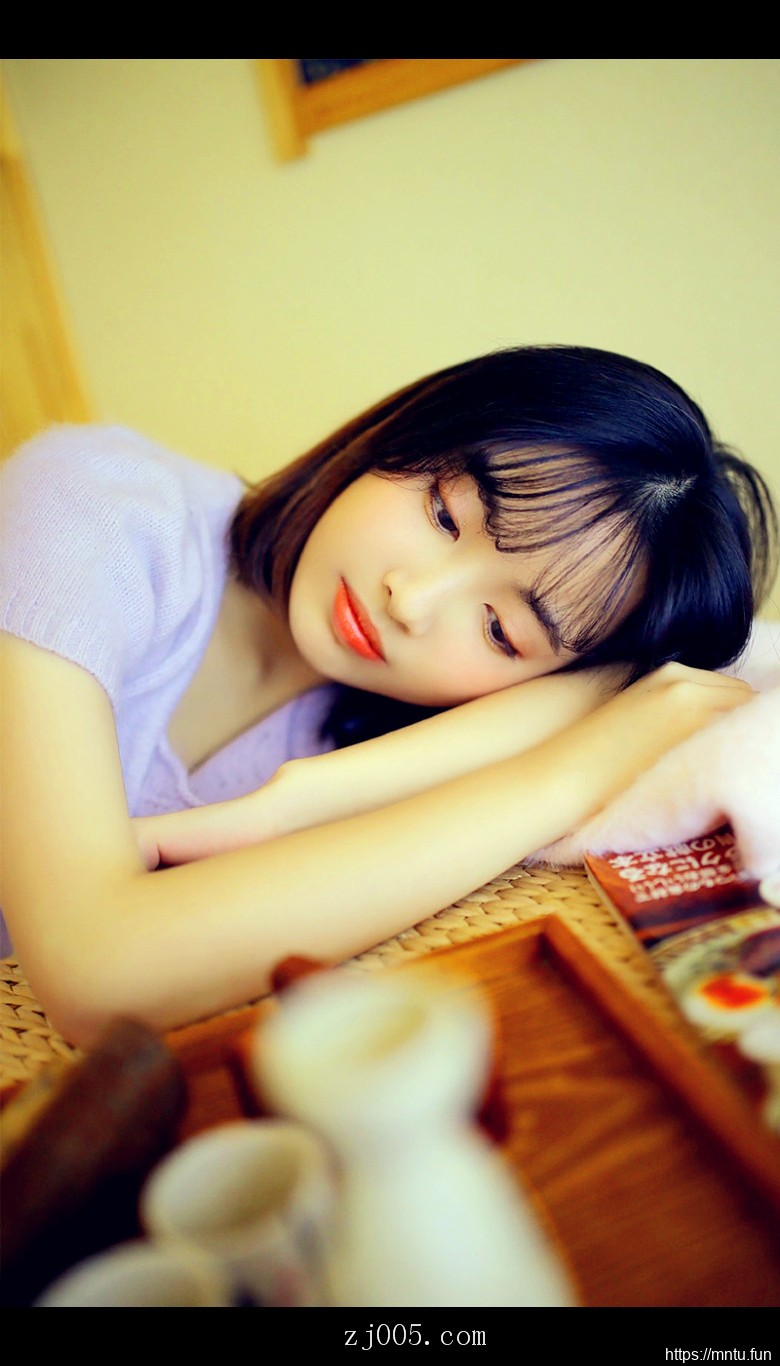 清纯美少女唯美写真有一个是我善良的小姨子