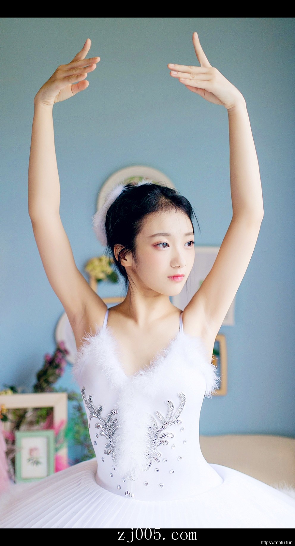 大尺度芭蕾舞美女私拍摄影图片集