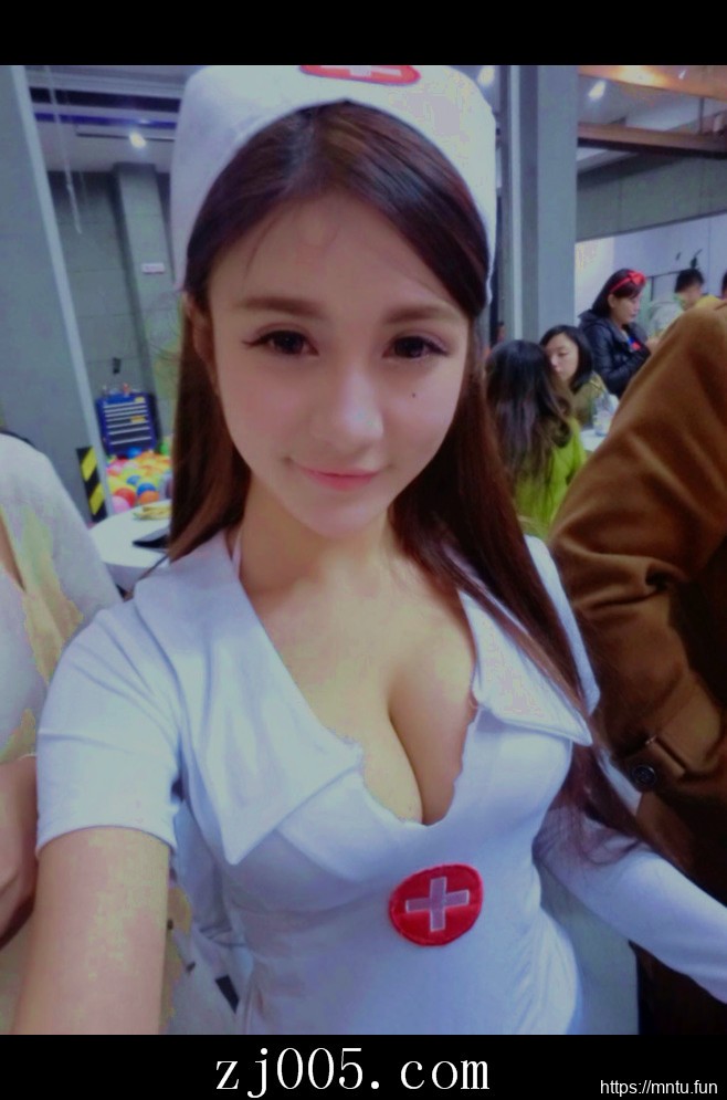 清纯羞涩美女MM十七岁的雨季妹子图