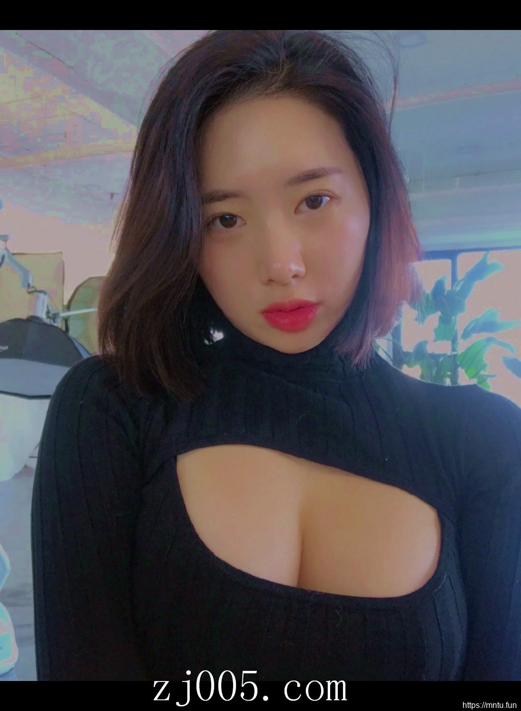 清纯羞涩美女MM十七岁的雨季妹子图