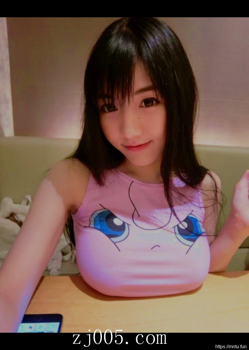 清纯羞涩美女MM十七岁的雨季妹子图