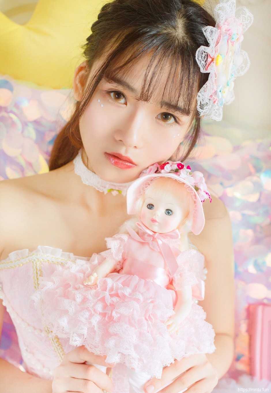 清纯美女甜蜜可爱美女私房美腿写真照