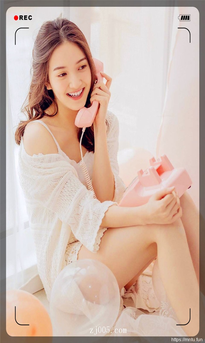 白皙美腿美女私房高清写真图片