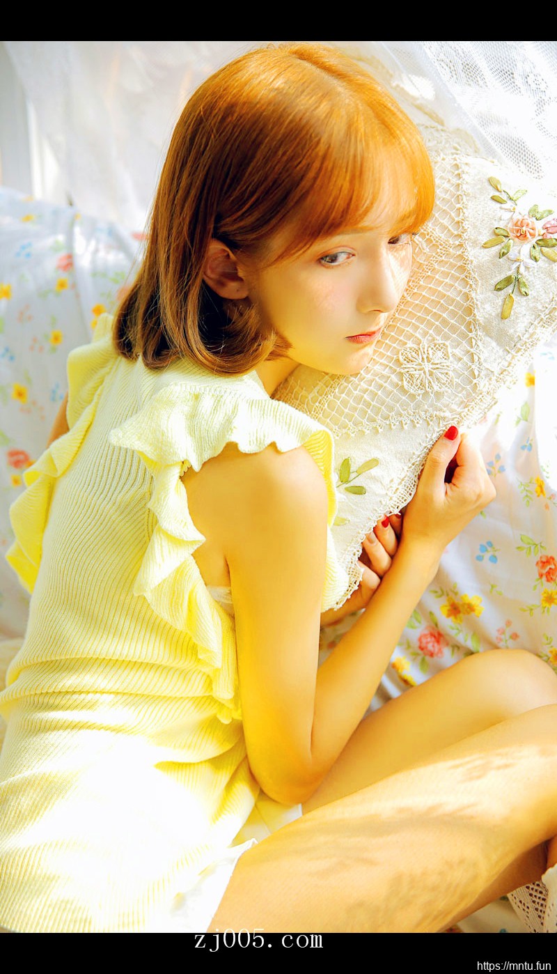 元气甜美少女丝袜美腿写真妹子图