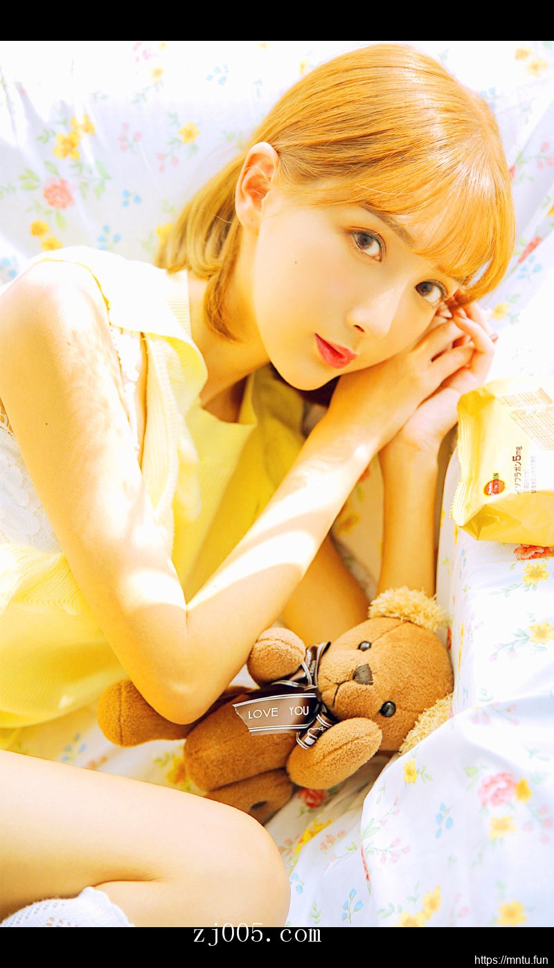 元气甜美少女丝袜美腿写真妹子图