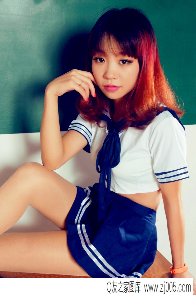 美腿人体艺术liya蓝色学生制服肉丝美腿写真
