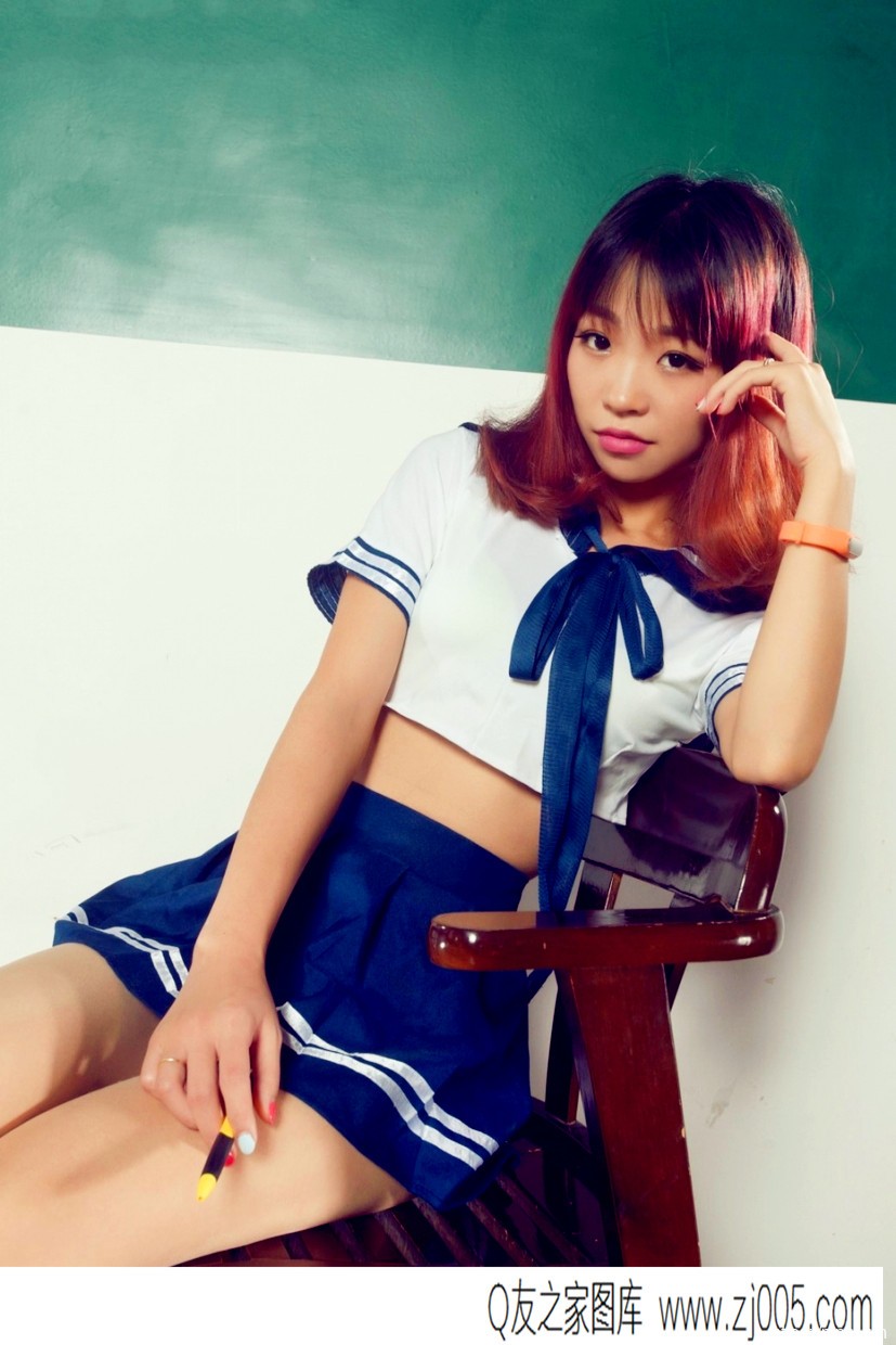 美腿人体艺术liya蓝色学生制服肉丝美腿写真