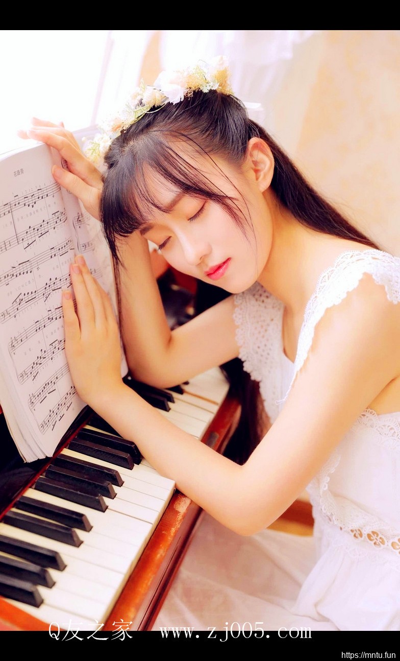 邻家妹妹极品美鲍亚洲美阴低胸裙诱惑写真