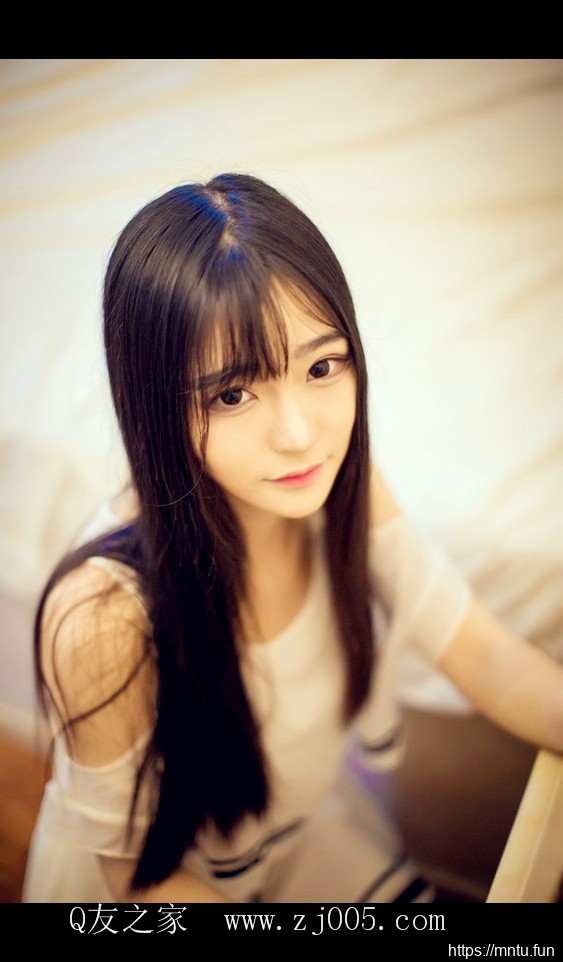 邻家妹妹极品美鲍亚洲美阴低胸裙诱惑写真