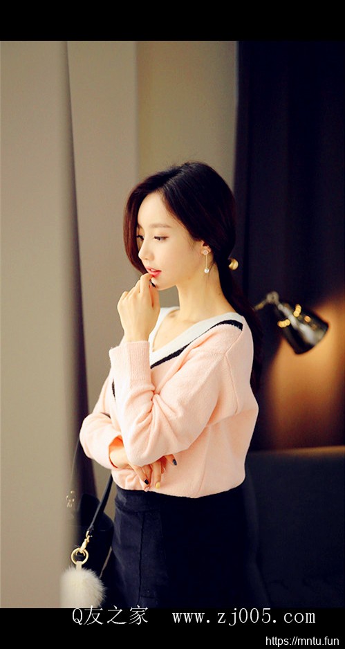 日韩短裙秘书美女大胆脱衣气质美女照片集