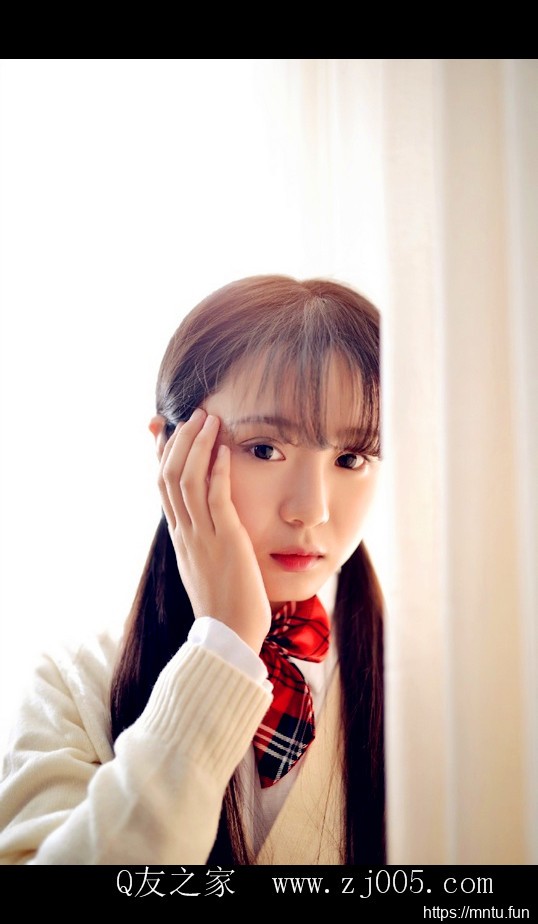 日韩短裙秘书美女大胆脱衣气质美女照片集