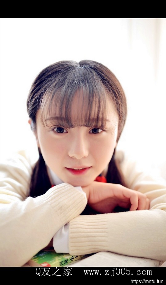 日韩短裙秘书美女大胆脱衣气质美女照片集