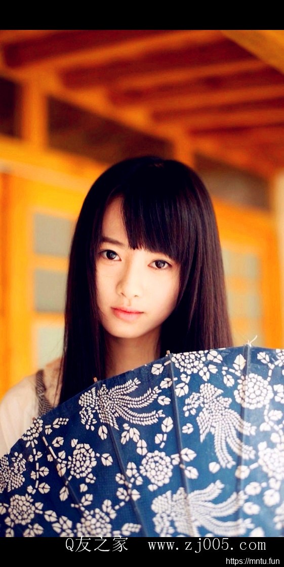 日韩短裙秘书美女大胆脱衣气质美女照片集