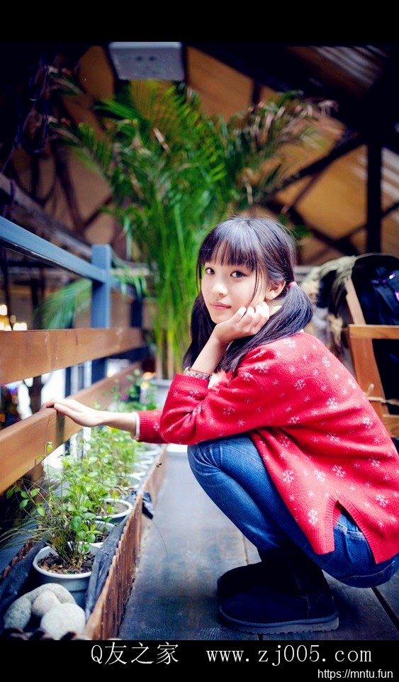 日韩短裙秘书美女大胆脱衣气质美女照片集