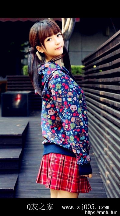 日韩短裙秘书美女大胆脱衣气质美女照片集