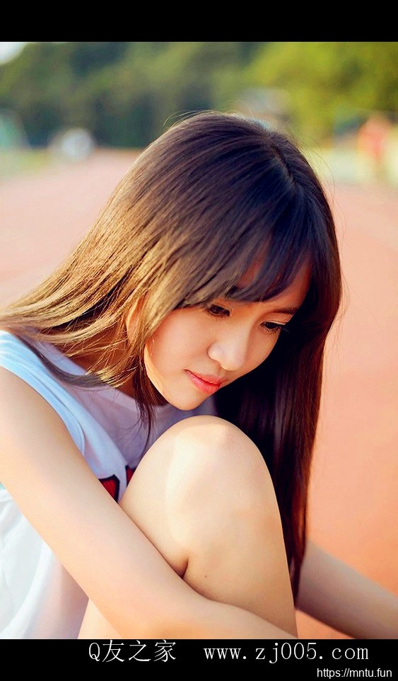 日韩短裙秘书美女大胆脱衣气质美女照片集